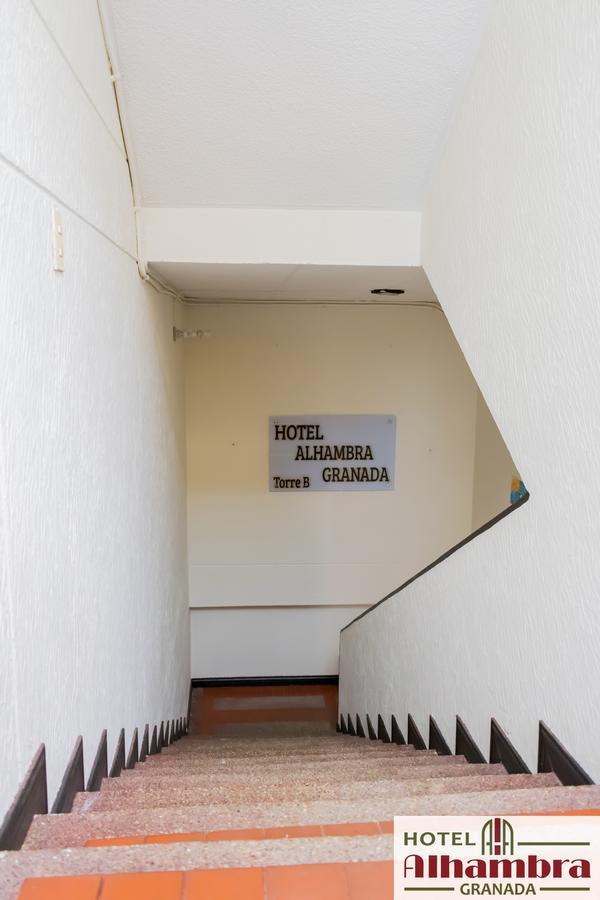 Hotel Alhambra Torre B กรานาดา ภายนอก รูปภาพ