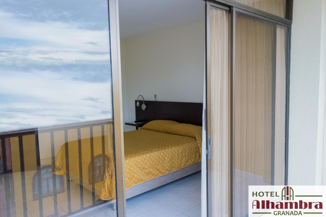 Hotel Alhambra Torre B กรานาดา ภายนอก รูปภาพ