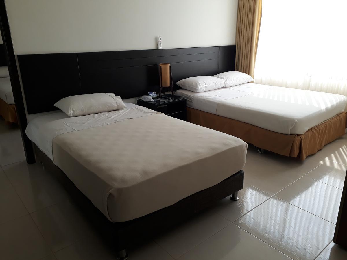 Hotel Alhambra Torre B กรานาดา ภายนอก รูปภาพ