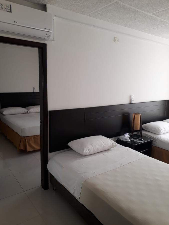Hotel Alhambra Torre B กรานาดา ภายนอก รูปภาพ